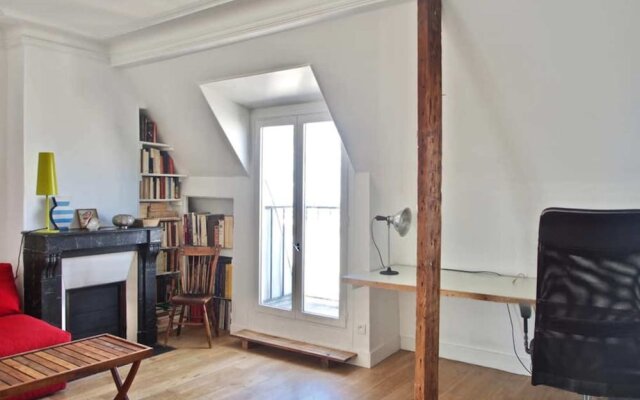 Very Nice Apartment Between Pigalle And Montmartre