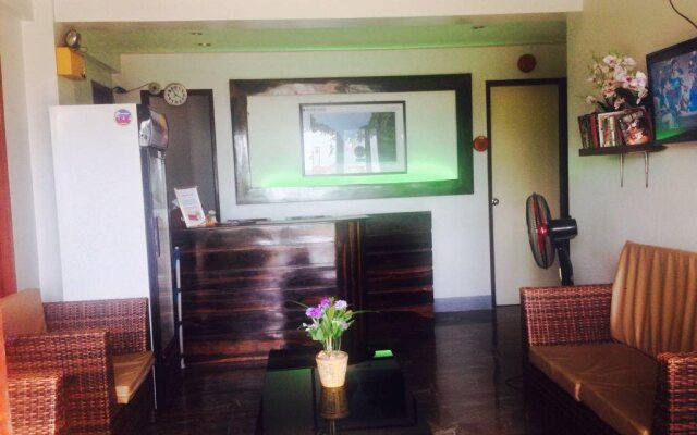 Dayunan El Nido Tourist Inn