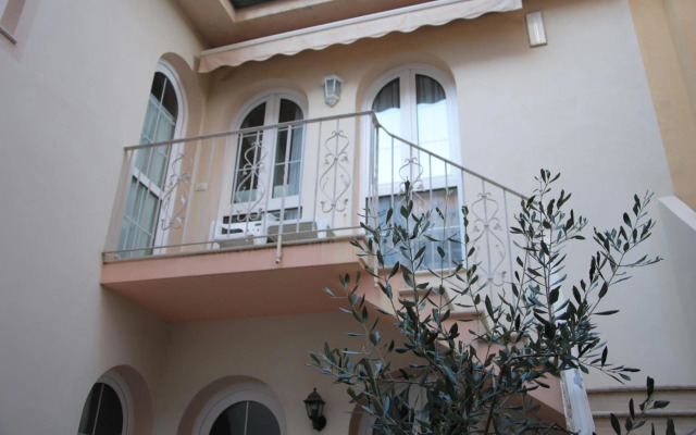 Villa Tina