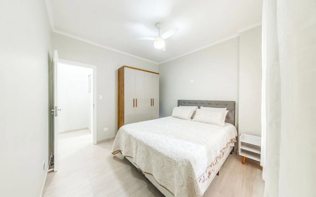 Charmoso Apto com piscina no Caiçara