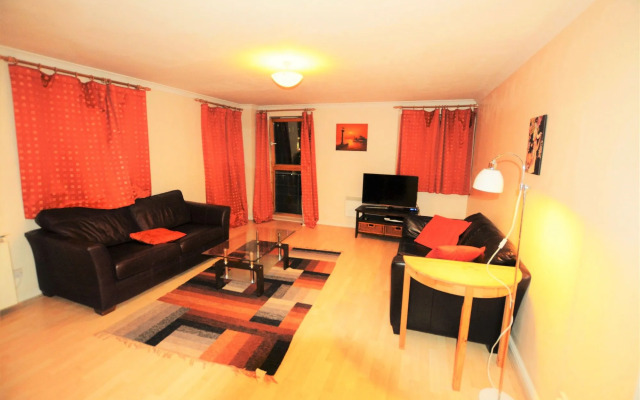 Zen Apartments - Docklands