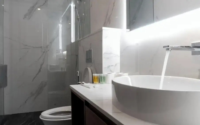 Moonway Luxury Suites At CORE Residence