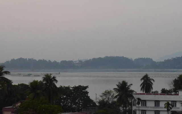 River Breeze Home