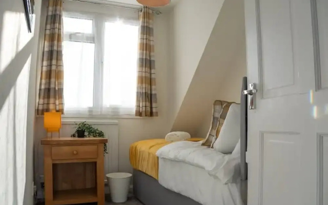 Host Stay Trinity Road