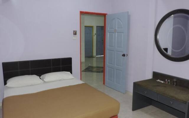 Golden Leaf Executive Residence