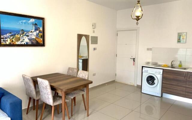 Beautiful & Quiet Two-Bedroom Apartment with Private Garden Lukomorye C1