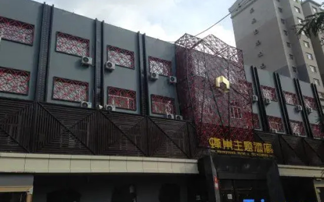 Honeycomb Theme Hotel