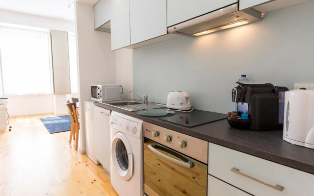 Downtown Porto Bonfim Studio Apt