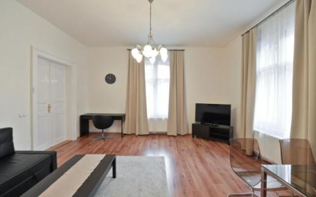 Exclusive apartment on Zborovska