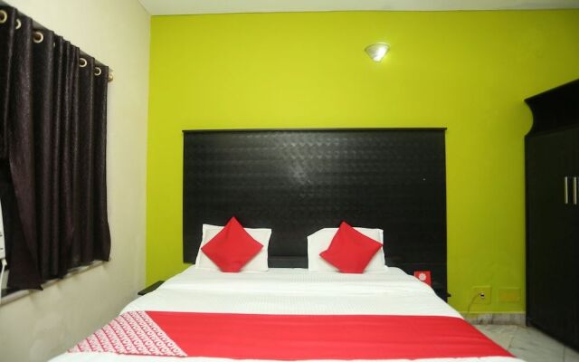 Capital O 15091 Gaurav Boarding House