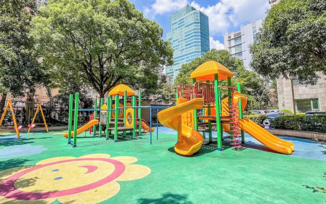 Tyms Premium 3BR 2BA Apt Walk to Metro