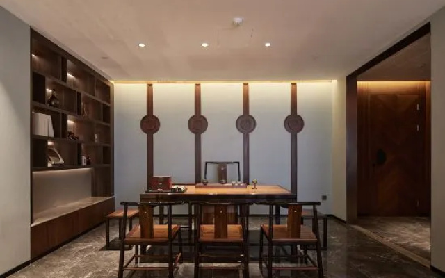 Minghui Yilan (Huanghe University of Science and Technology South Third Ring Road Subway Station) – Hotel Rooms – Zhengzhou