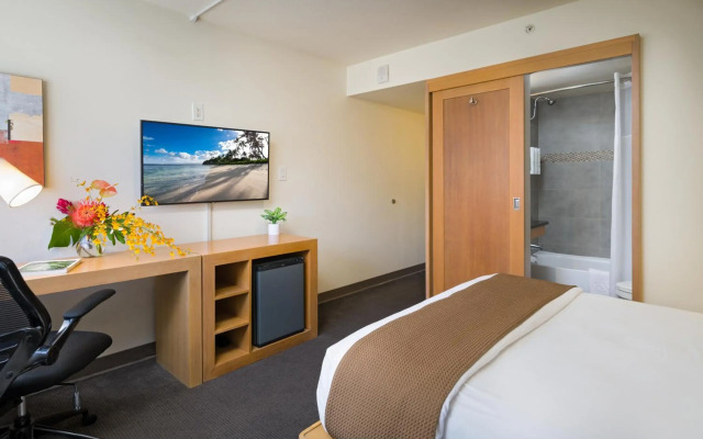 Vive Hotel Waikiki
