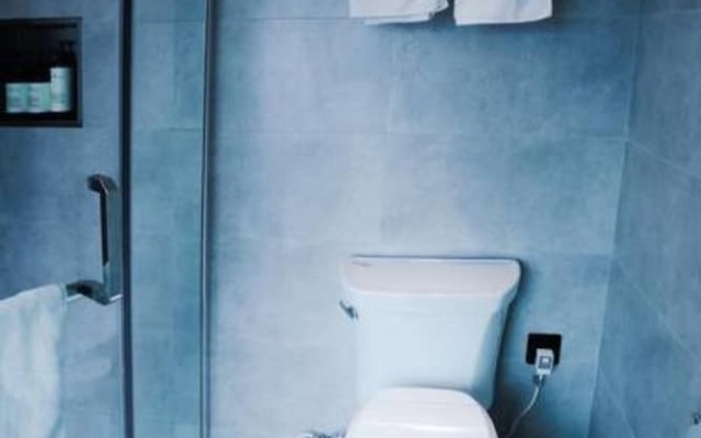 N·Time Art Hotel (Chongqing Jiefangbei Pedestrian Street)