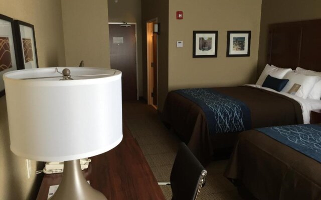 Comfort Inn & Suites Lynchburg Airport - University Area
