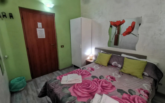 Român Holidays Hostel