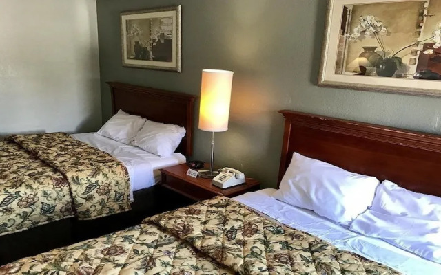 Palace Inn & Suites - Newport News/Jefferson Ave
