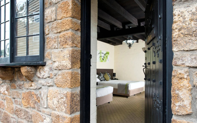 Leisure Inn Penny Royal Hotel & Apartments