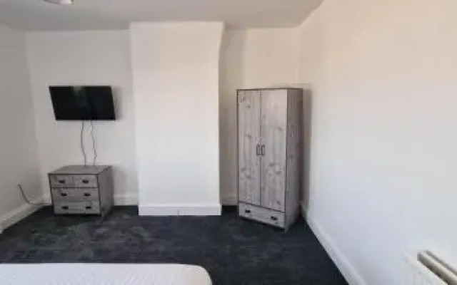 Apartment In Central Barnsley