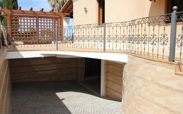 Golfside Hideaway, Infinity Pool, Bbq, 5 Bdrm