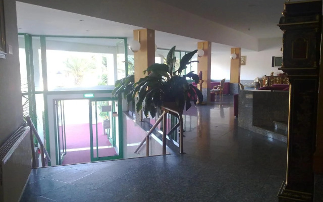 Tropical Promises Hotel