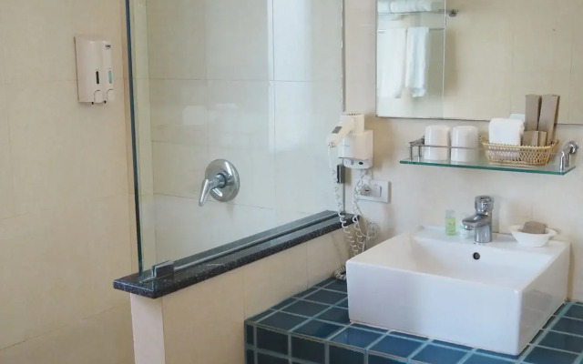 Pinnacle Grand Jomtien Resort and Beach Club