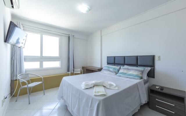 Apto Em Ponta Negra Para 4 Pessoas