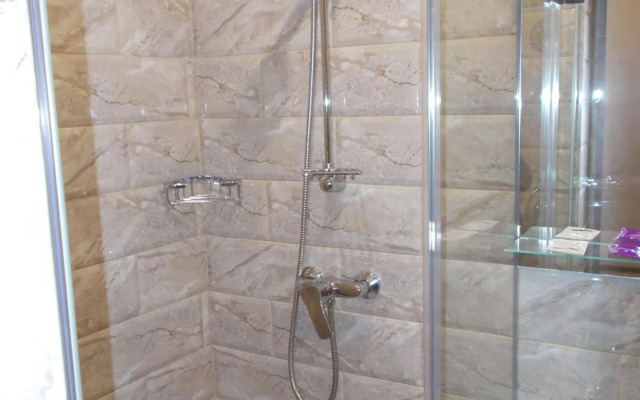 Two-bedroom apartment in 10 min to the Opera Theatre