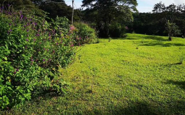 Rio Celeste Family Lodge