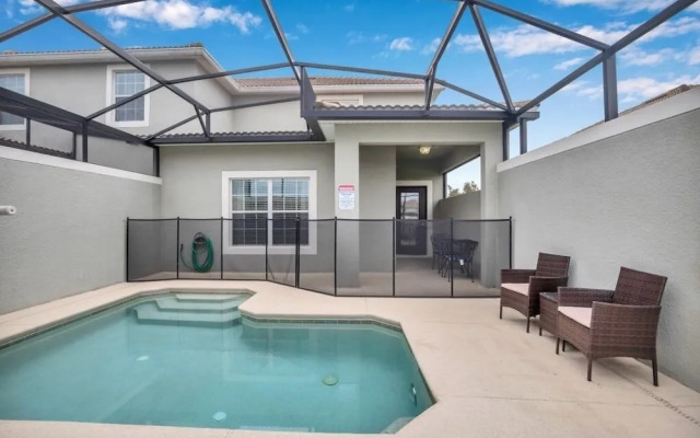 3097pequod 5 Bedroom Townhouse by RedAwning