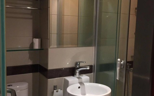 Rai Lei Hotel