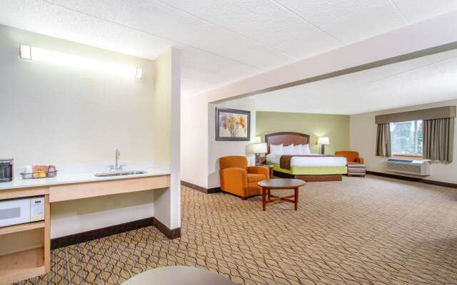 AmericInn by Wyndham Sheboygan