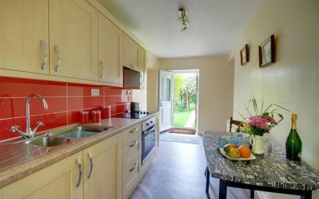 Archaic Holiday Home in Parracombe with Garden near Exmoor Zoo