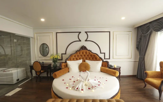 Royal Văn Phú Hotel