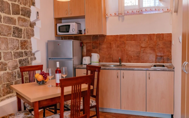 Apartment Bigovo Veljic-traste