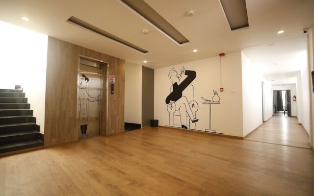 Transit Manyata by Staytrendz