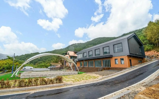Yeongwol Yoseon Hill Pension