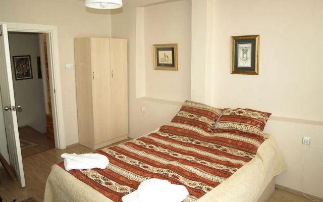 Midilli Art Family Apartment