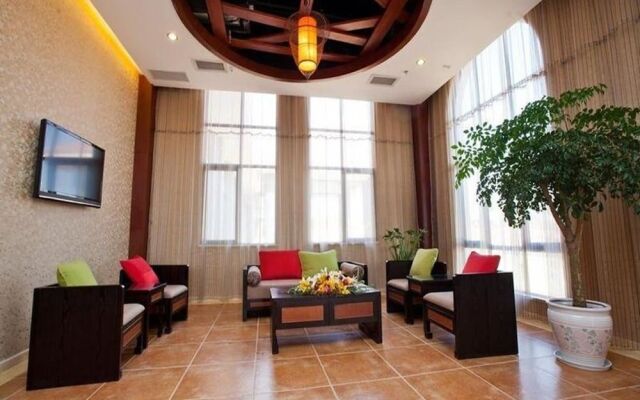 Maple Palace Hotel