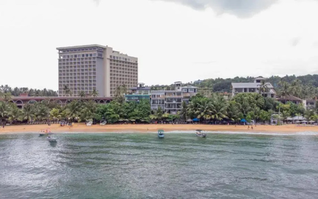 Wave Beach Resort Unawatuna