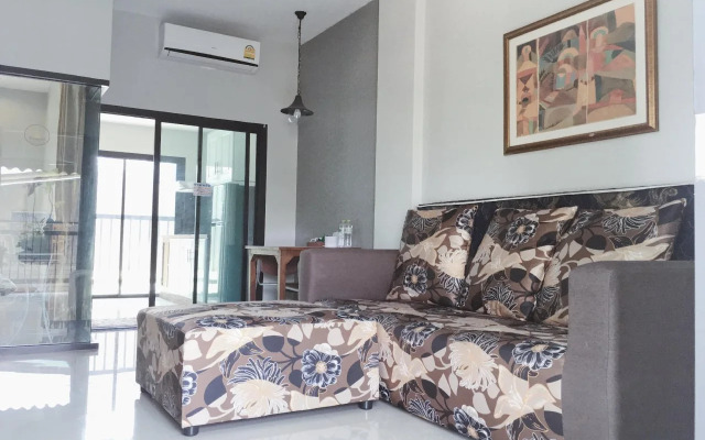 Capital O 1051 Pagoda House