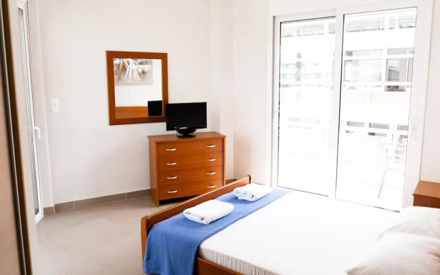 Thanasis Place Hostel