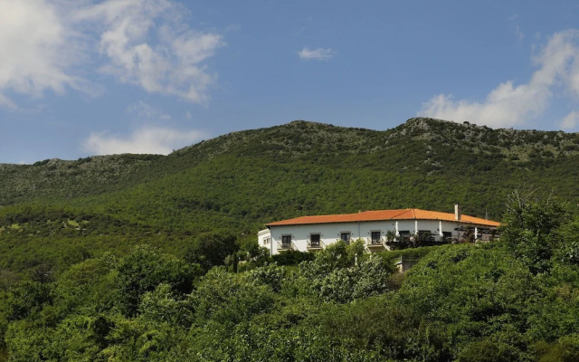 Jennifer Home Hotel - Guest House