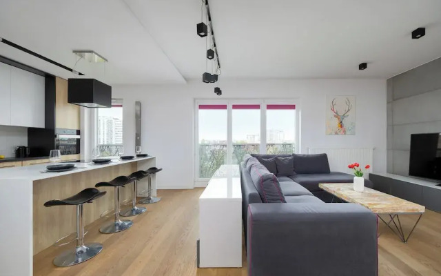 Apartment With Terrace by Renters