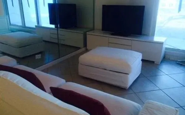 Roney Palace