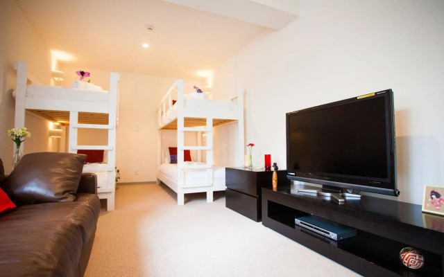 Yutaka Townhouse