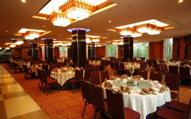Huasheng Hotel