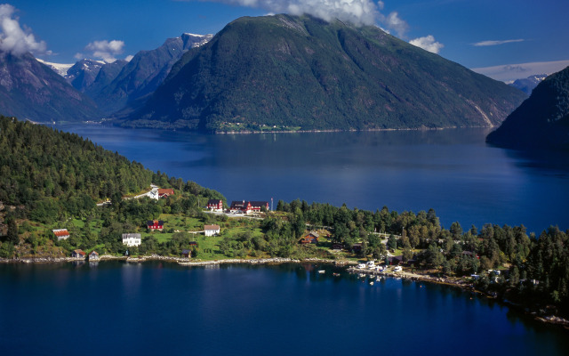Dragsvik Fjordhotel