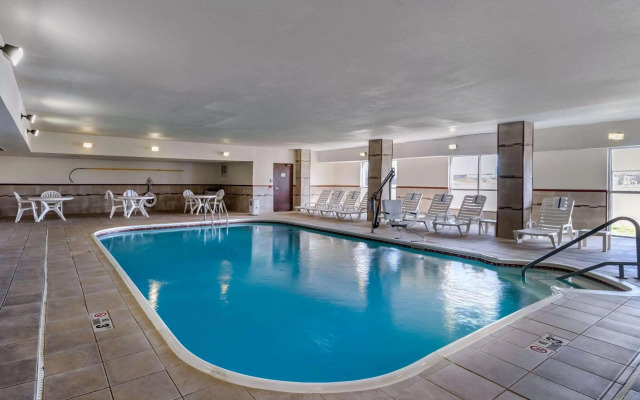 Quality Suites Addison - Dallas