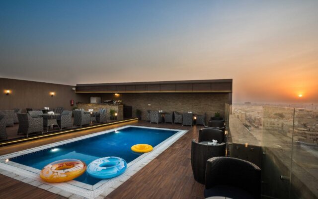 Naviti Warwick Dammam